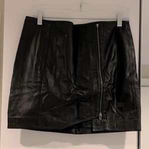 Leith genuine leather zip front mini skirt Size M